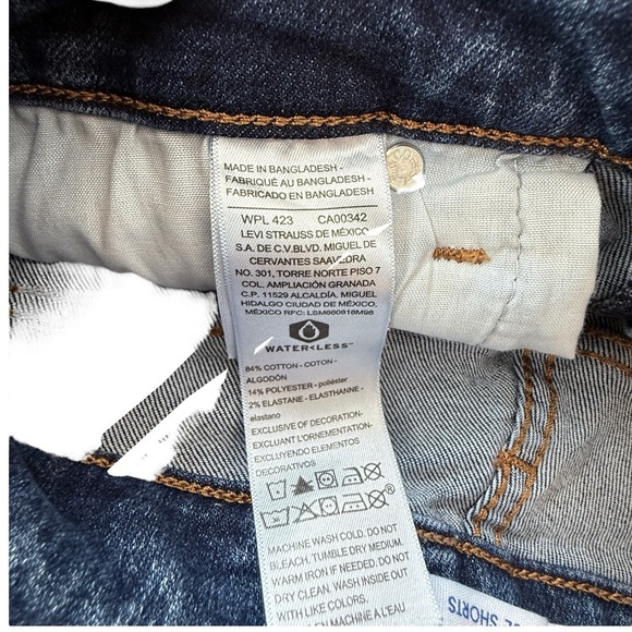 Denizen From Levis Shorts Women's Sz 4 Waist Med Wash High Rise Blue Denim Jean - Picture 5 of 6